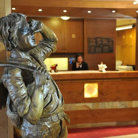Hotell Excelsior Planet 4*